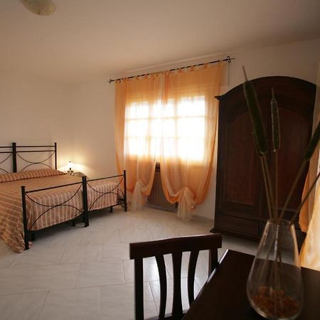Bed And Breakfast Casagalez Santa Domenica  Ruang foto
