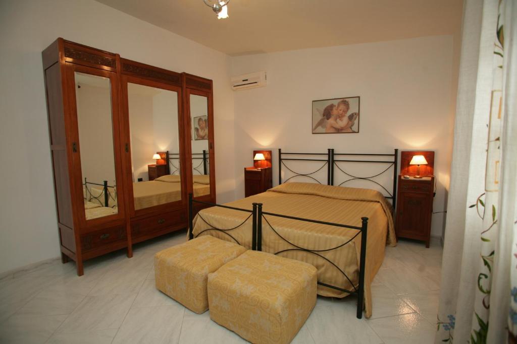 Bed And Breakfast Casagalez Santa Domenica  Ruang foto