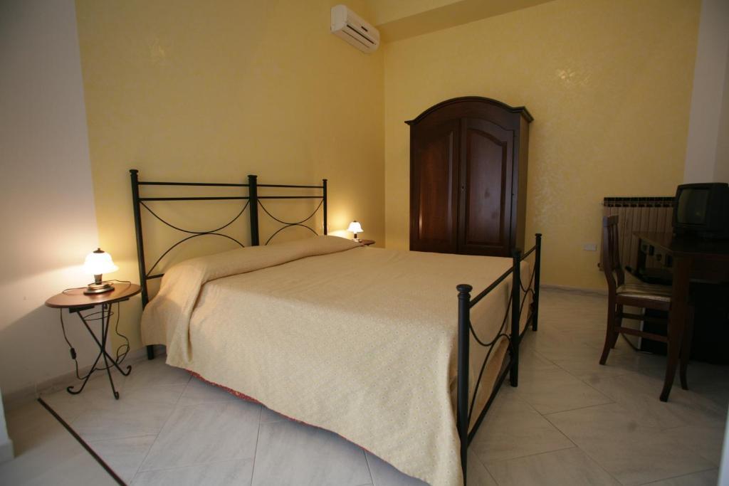 Bed And Breakfast Casagalez Santa Domenica  Ruang foto